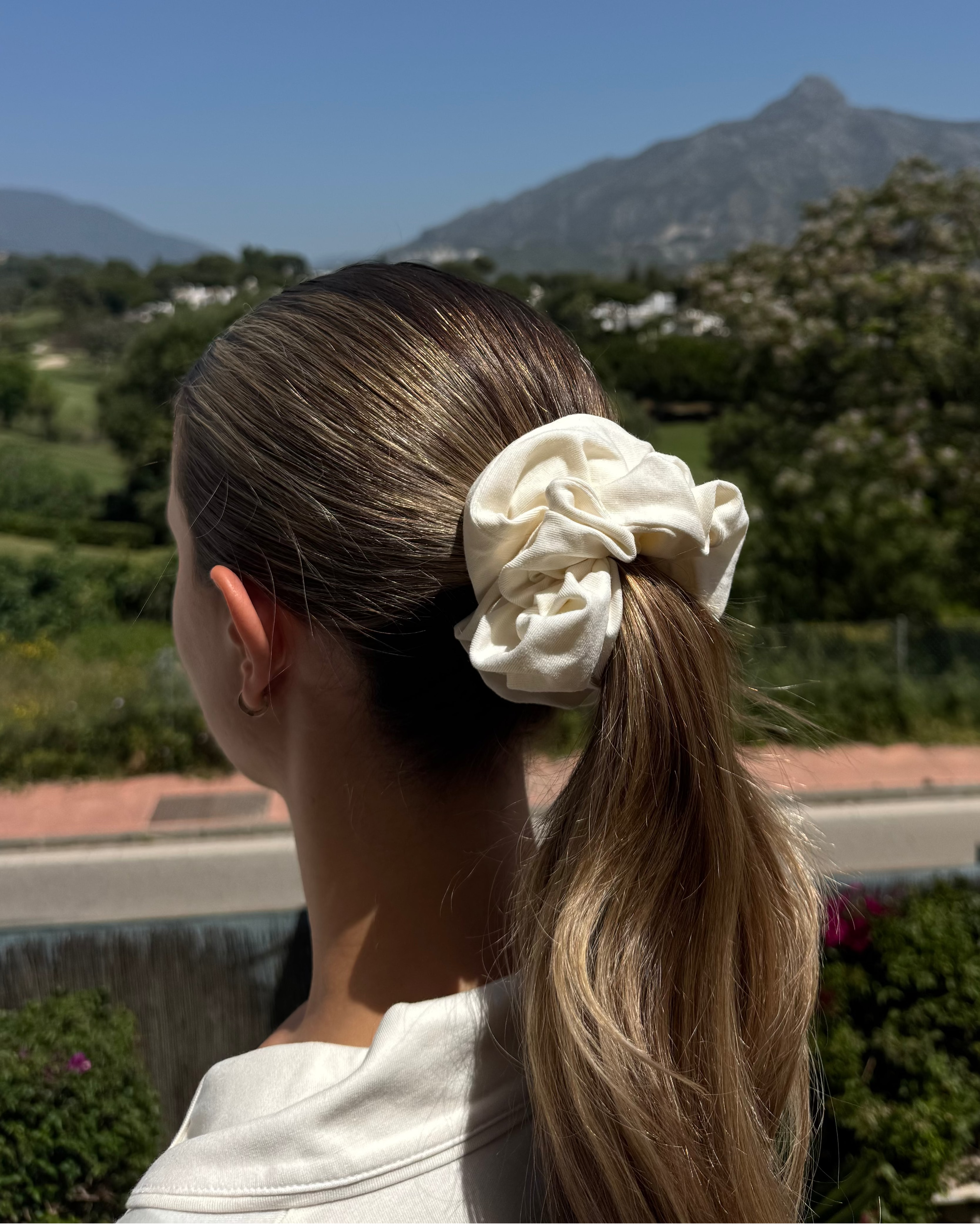 Whisper Soft Scrunchie - Vanilla White